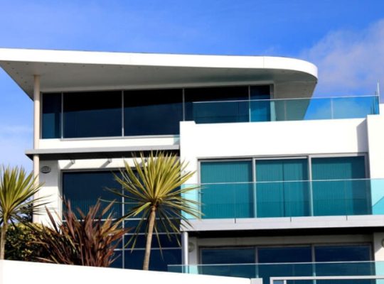 بنتهاوس عصري للغاية مع إطلالات خلابة على المدينة